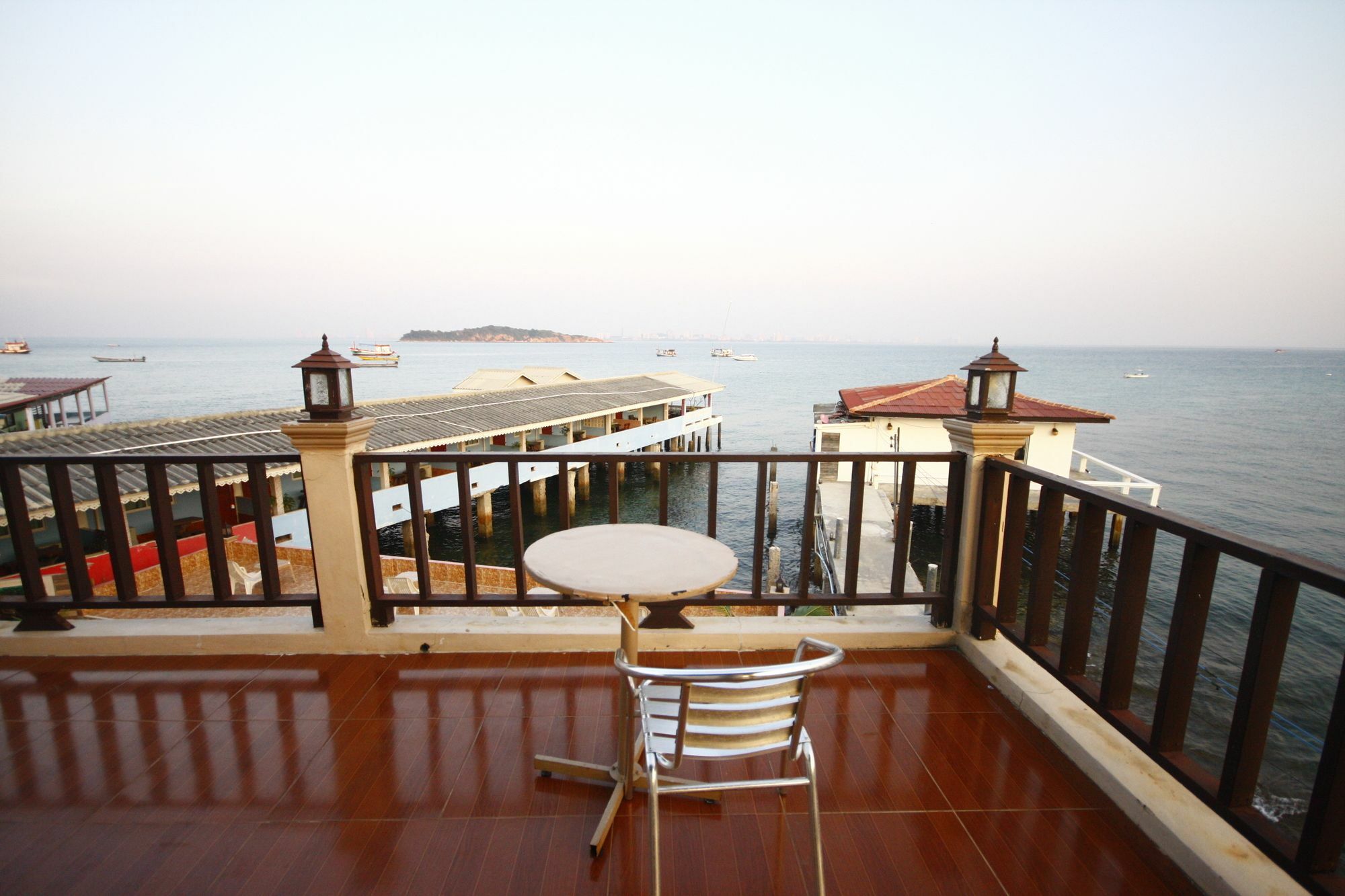 Koh Larn Sea Side Resort Экстерьер фото
